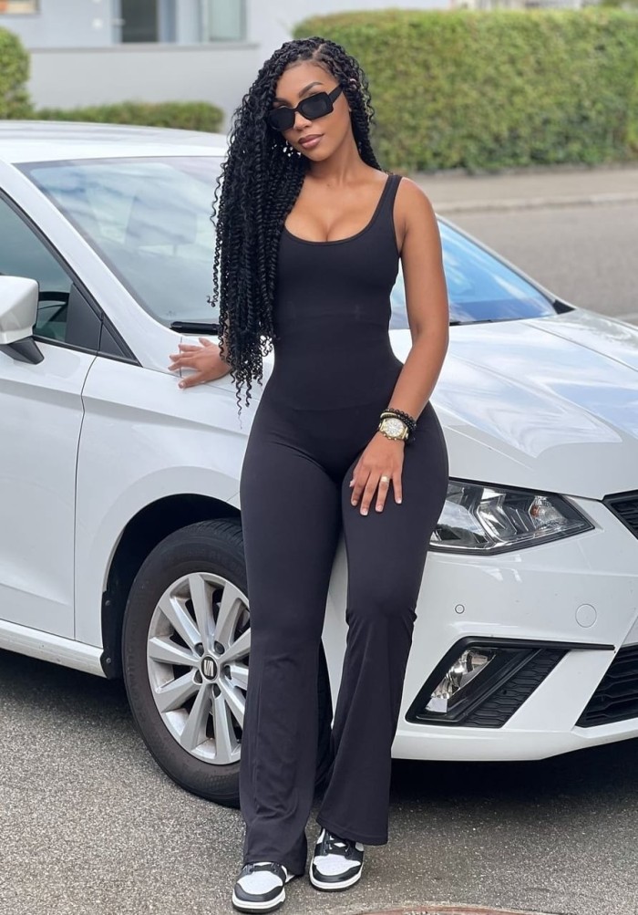 disponible negra bella con ganas de disfrutar