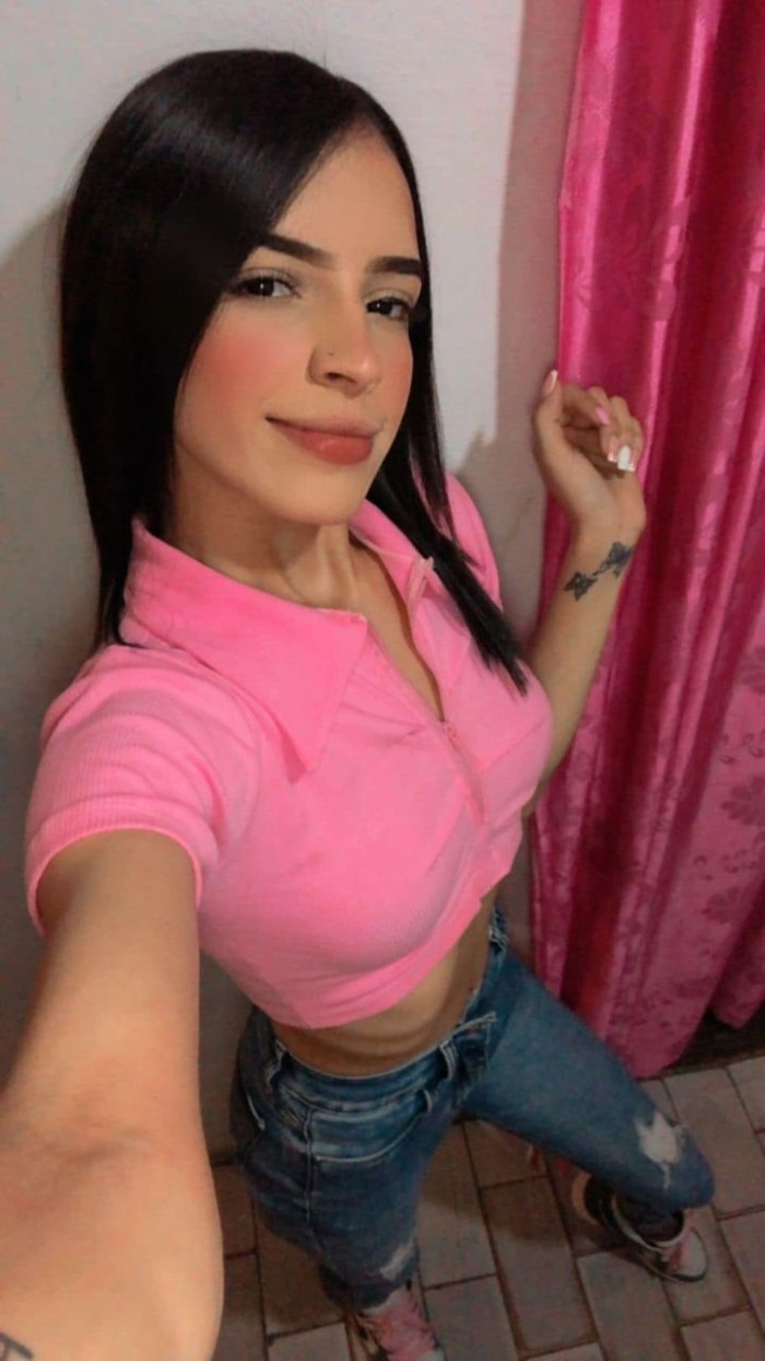 UNA RICA MAMADA, UNA FOLLADA DELICIOSA Y UNA CUERP