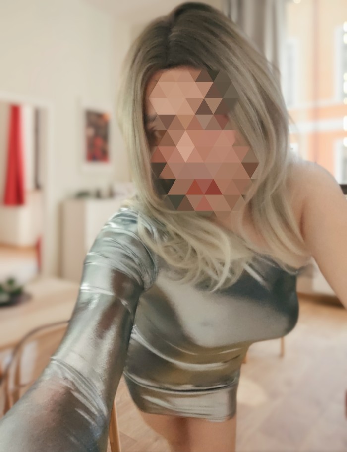 Chica CD Pas con sitio en Madrid centro