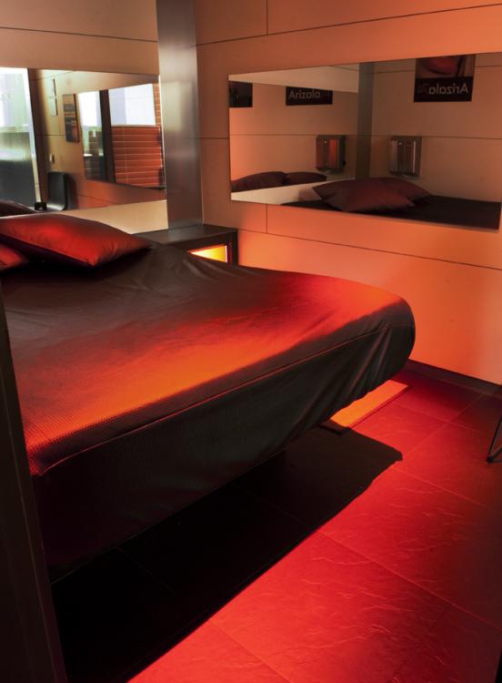 SE NECESITAN SEÑORITAS PARA PLAZA O TURNO