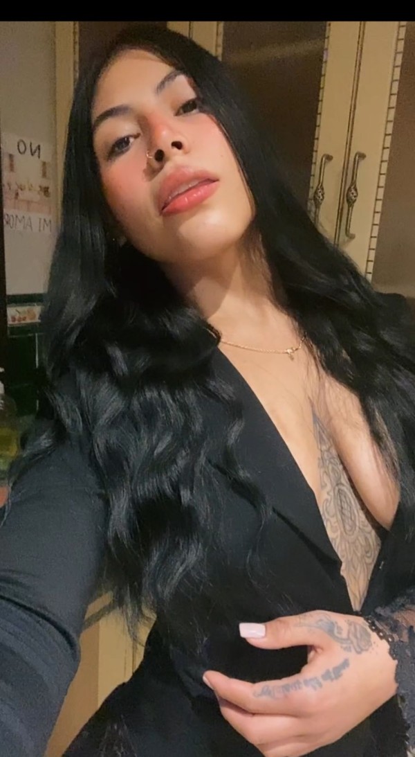 HERMOSA COLOMBIANA FIESTERA Y GUARRA