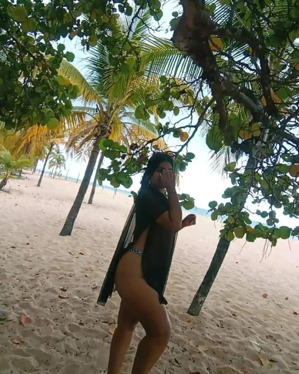 CACHONDA  GARGANTA PROFUNDA Y MAS ….