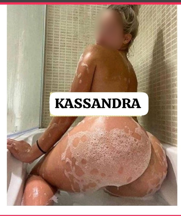 MADURA EXÓTICA CARIBEÑA FIESTERA EN FUENLABRADA