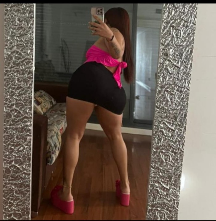 JOEVENCITA CON CURVAS CHULAS