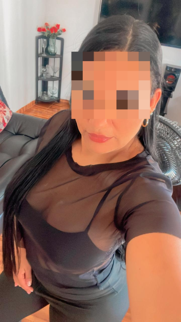 ¡QUE RICO TU POLLA EN MI BOCA UMMM TE LA EXPRIMO TODITA! 24/7