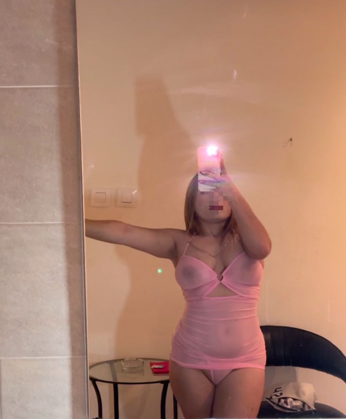 SABOREAME EL CLITIRIS ROSADITO Y PELUDITO