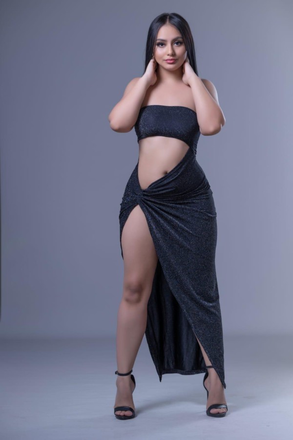 Dulce joven simpática