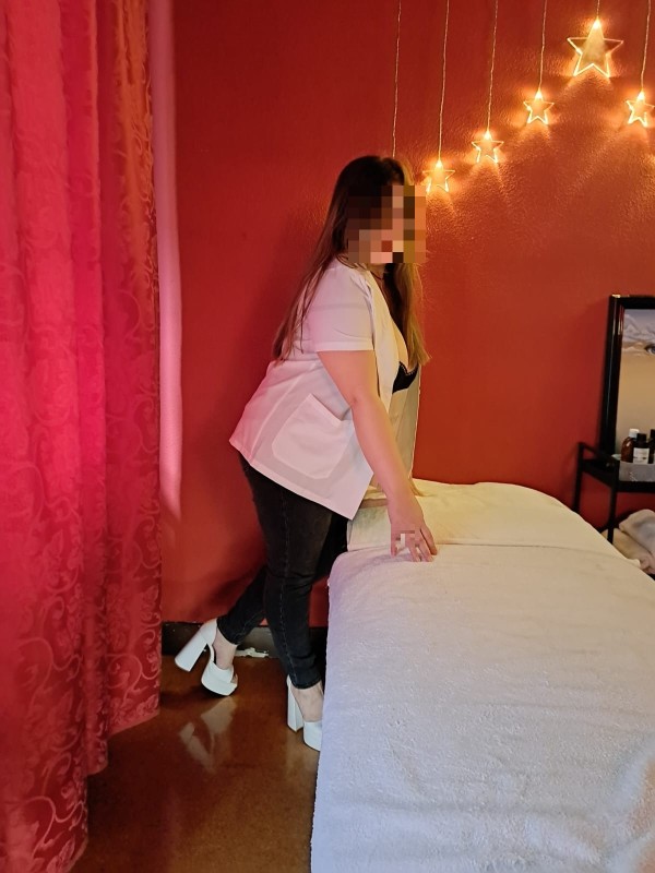 LORENA LATINA ,CARIÑOSA ,VEN A CONOCERME