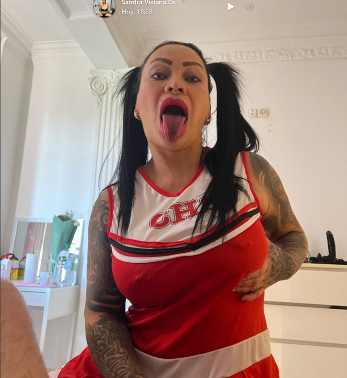 Tania colombiana muuuuyyyy cálida