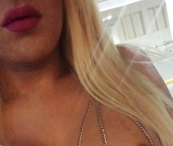 TRANS Amanda RuBIAZA SUPER VICIOSA muy Hot. Soy al