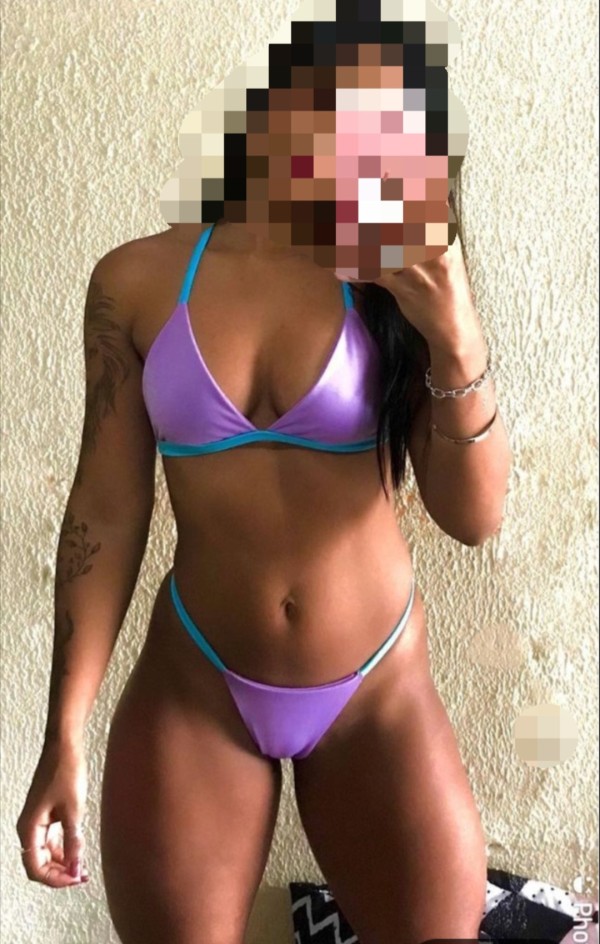 Sexy latina juguetona feistera disponível las 24 horas