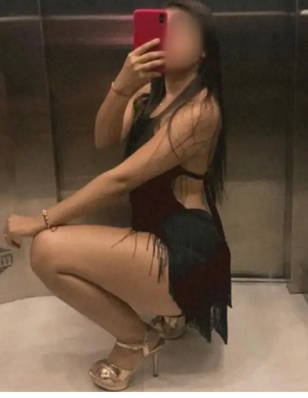 Chica Delgada, guapa, tranquila, ambiente bueno