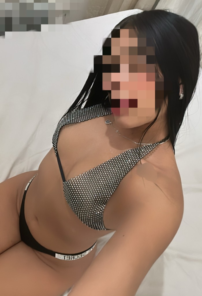 Chica Delgada, guapa, tranquila, ambiente bueno