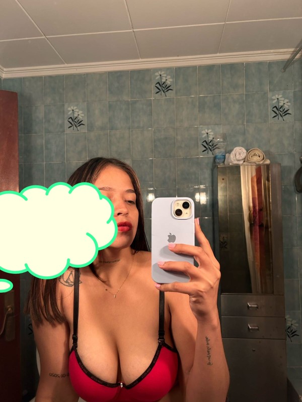 Latina caliente