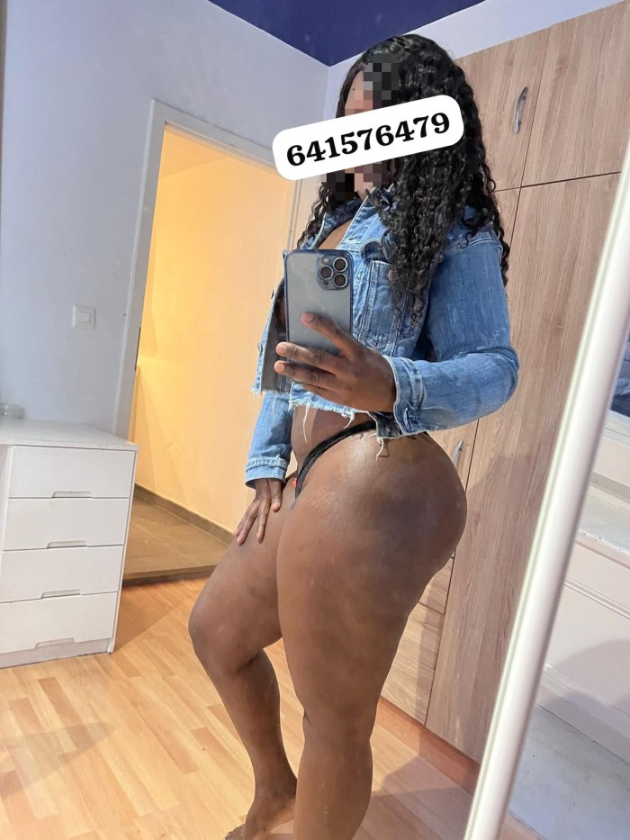 Mulatita Juguetona Fiestera