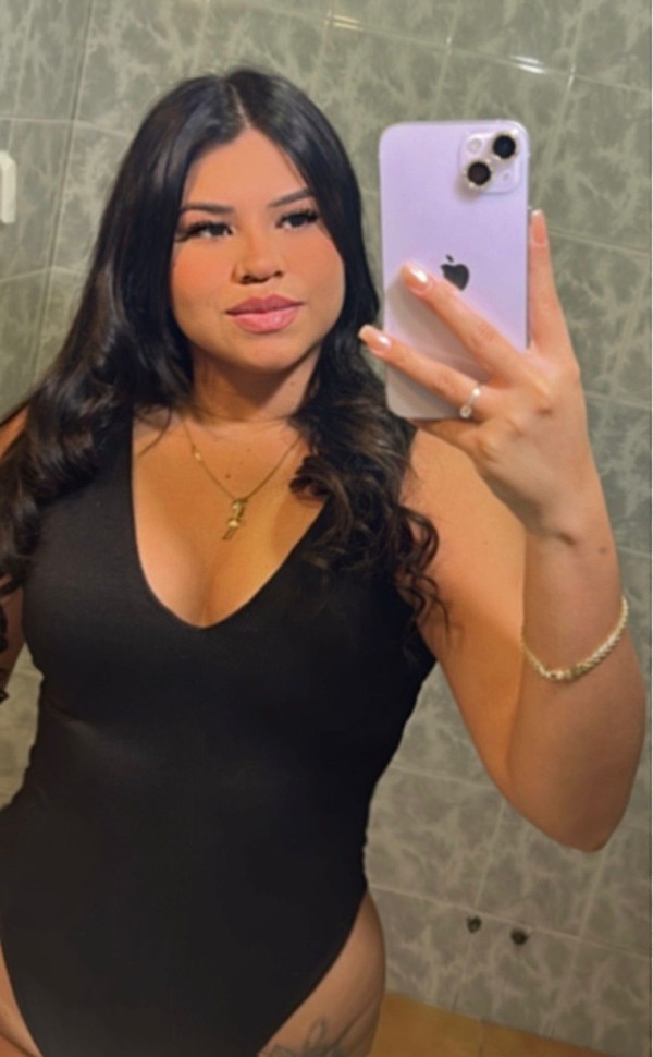 Cloe latina muy  sexy y super extrovertida
