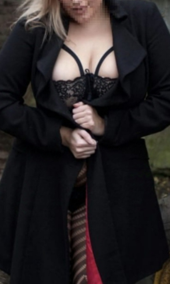 Española madura muy completa