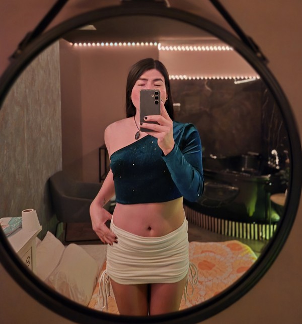 CADIZ PLAYA, LA DIOSA DEL AMOR Y LA COMPLACENCIA” FULL FIESTA