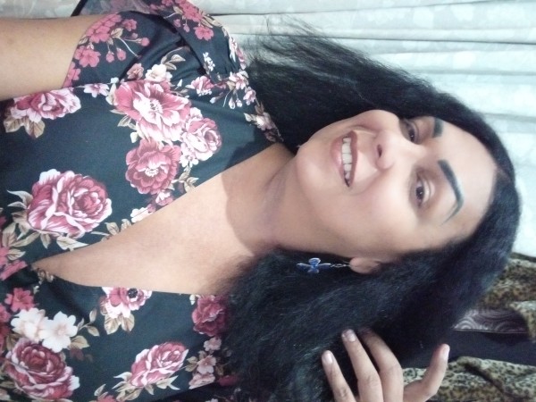 TRAVESTI MORENAZA FIESTEIRA CLAVADORA JUGUETONA AM