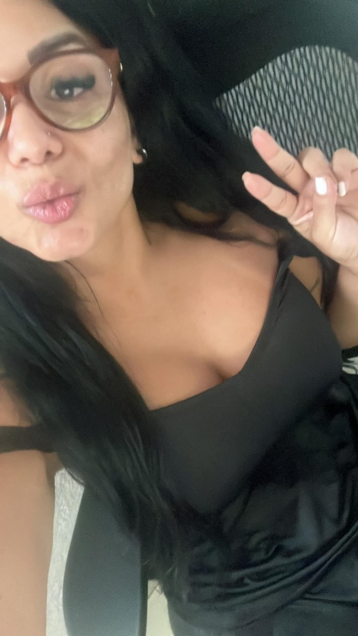 Ainhoa.. madura cachonda en elche!!