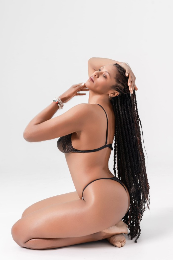 Naomys chica tropical