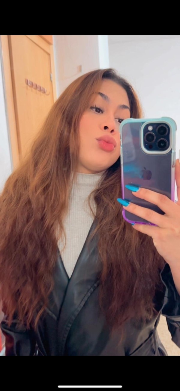 Ardiente latina fiestera