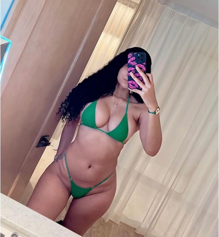 Mía, impresionante joven novedad