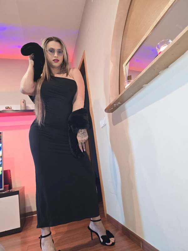 Karen Novedad colombiana en tu país