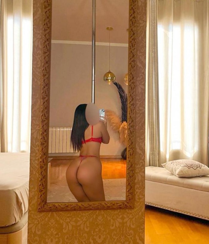 ALICIA, EROTICA Y SENSUAL