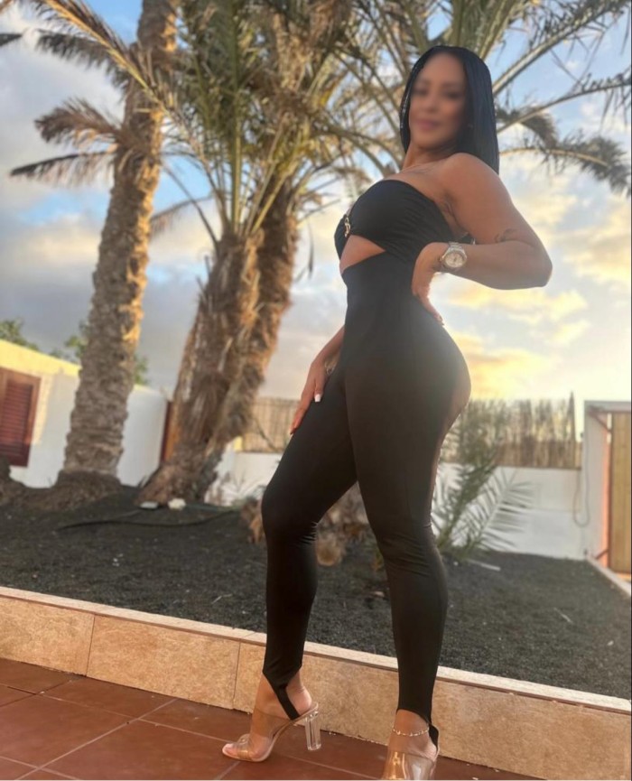 MIA, SEDUCCIÓN Y BELLEZA