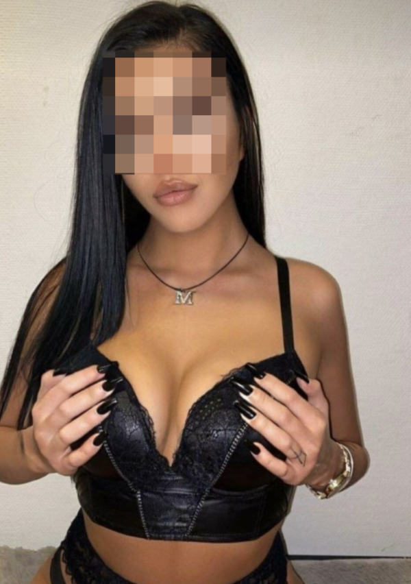 LUCIA NOVEDAD ESPAÑOLA SOLO SALIDAS