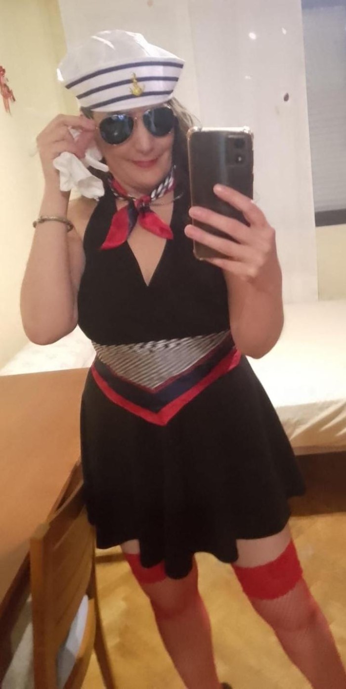 ESPAÑOLA.HOY DESPERTÉ CON GANAS….FOLLAME. PURO VICIO FIESTERA