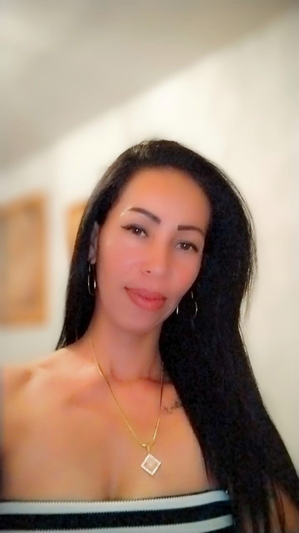 COLOMBIANA CULO RICO SEXO SIN APUROS