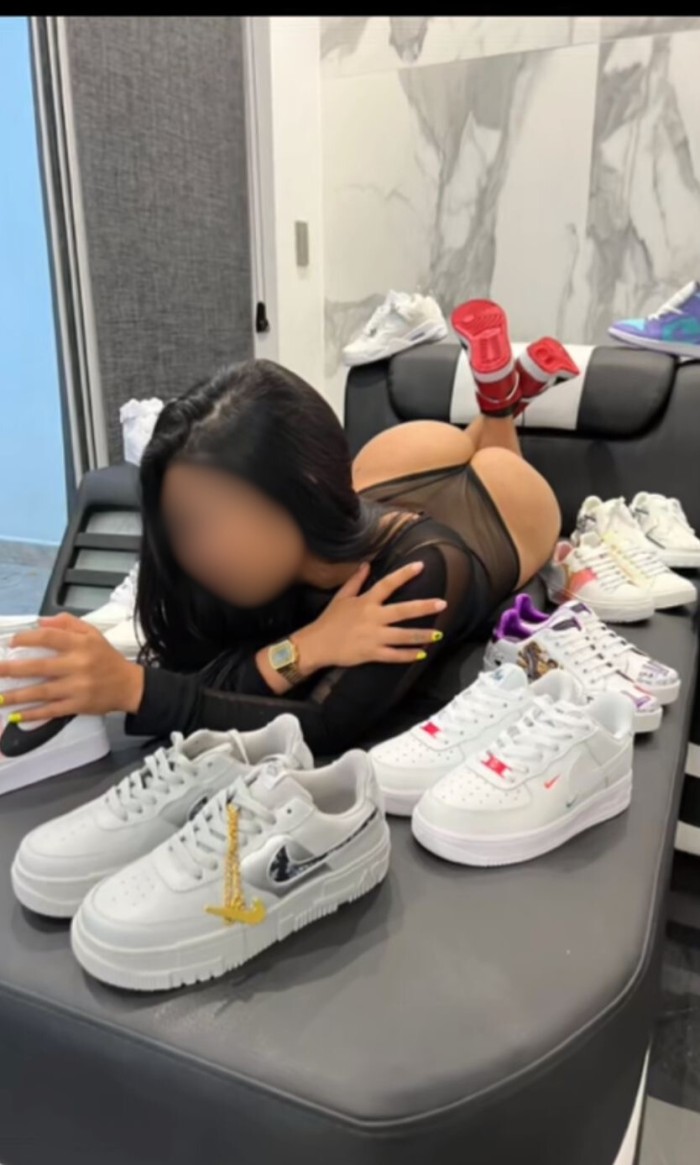 LATINA GUAPA, SEXY Y FIESTERA! PUERTO SANTA MARÍA