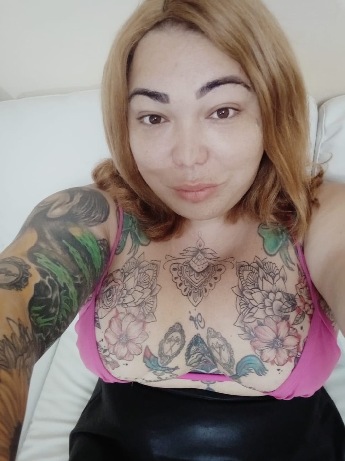 Aproveitem Camila Lopes super activa pouco dias en OURENSE.664689098