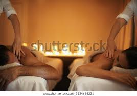 masaje para parejas ( pareja de masajistas)