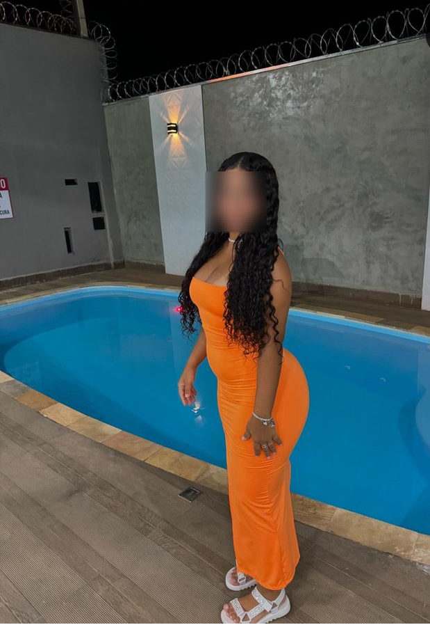 21 Años VIP Curvy GIRL