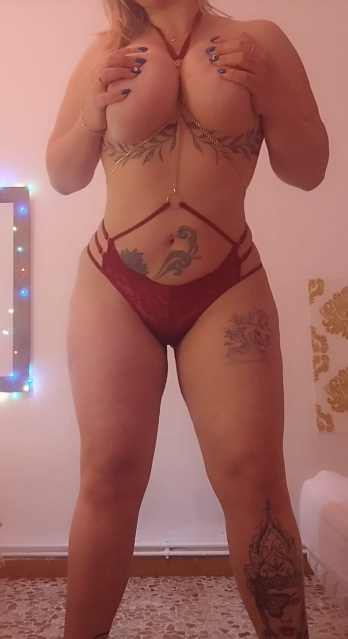 Tamara, Preciosa rubia paraguaya por Valdepeñas