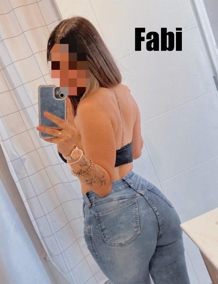 IMPLICADA JOVENCITA RECIEN LLEGADA FIESTERA SALIDA