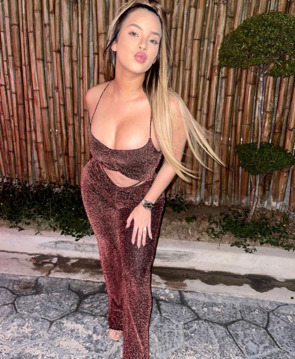 Hermosa y fascinante acompañante !!!!