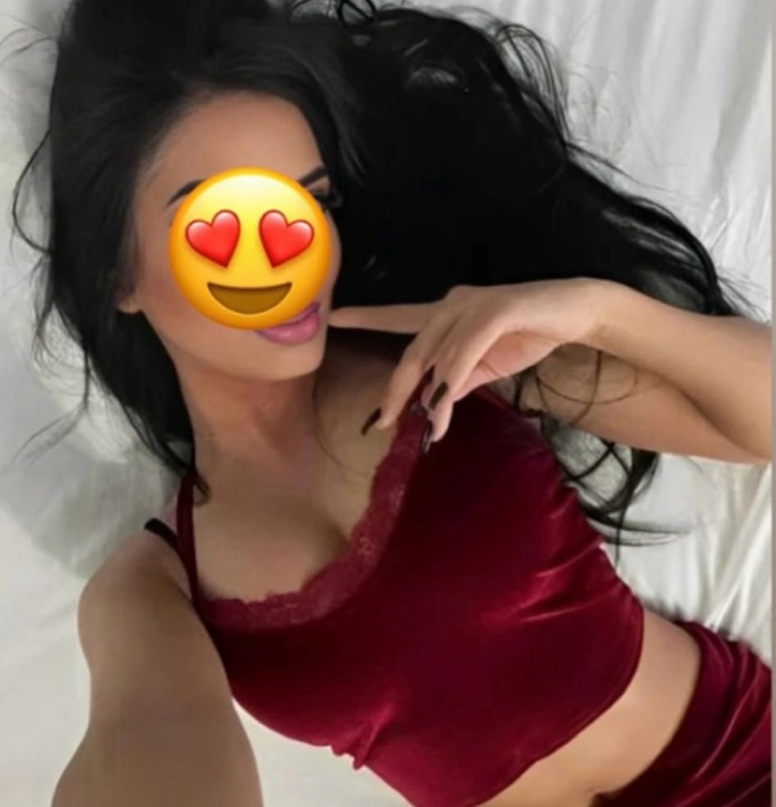 LATINA ARDIENTE