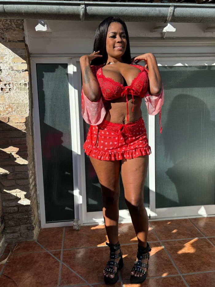 SOY MULATA Y DE COÑO BIEN MOJADITO