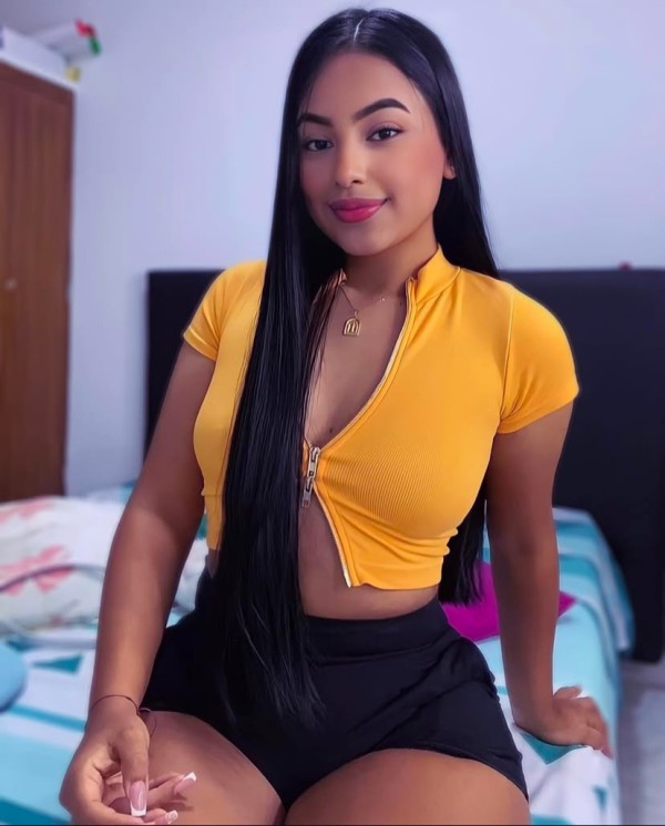 Morenita caliente