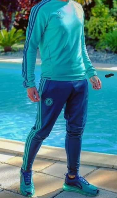 ME MOLA TODO. BISEXUAL VIDA DE HETERO DOTADO 20 CM