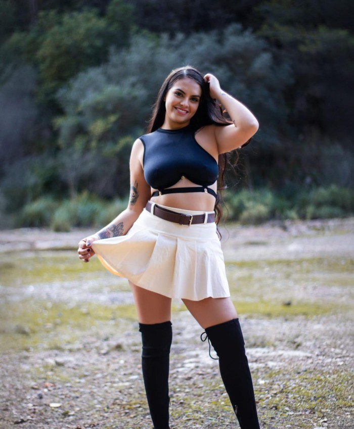 Dayana, jovencita muy guapa y atractiva en Bilbao