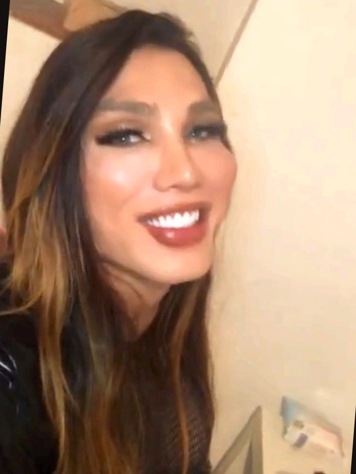 Trans Barbara pibonazo alta cuerpo gym femenina 1.