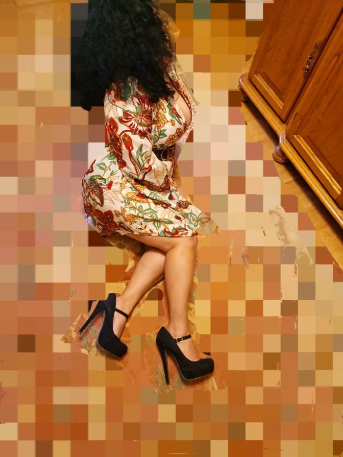 Madurita con ganas de complacerte muy sexy