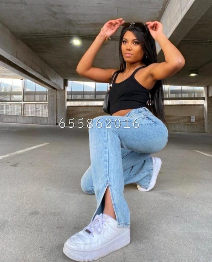 Cubana.. atrevida.. fuego puro