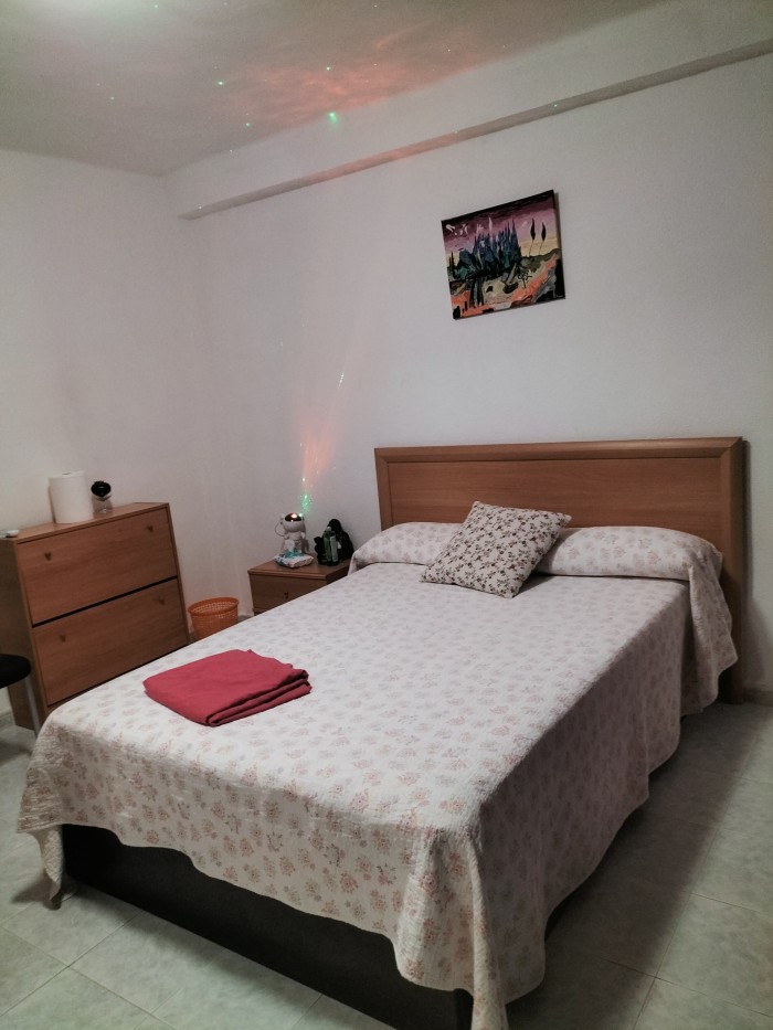 Alquilo habitación en reus