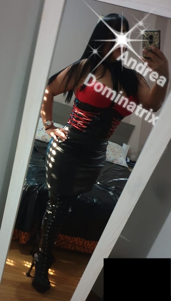 Dominatrix con experiencia / para culos inquietos
